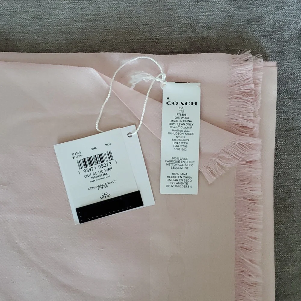 BNWT Coach Extra Fine Wool Rectangular Scarf In Blush Pink - Picture 5 of 6